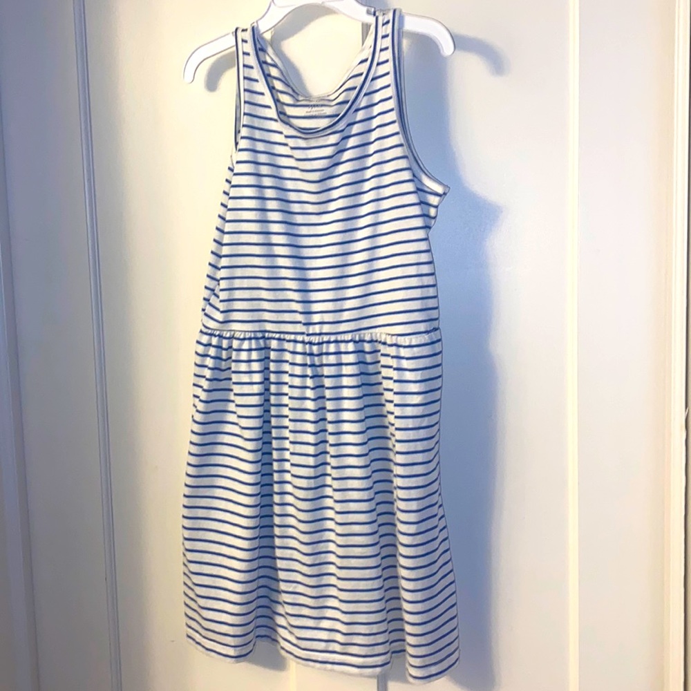 NWOT Carter’s Kids cotton-blend white/navy striped lightweight dress, size 7 ⛵️